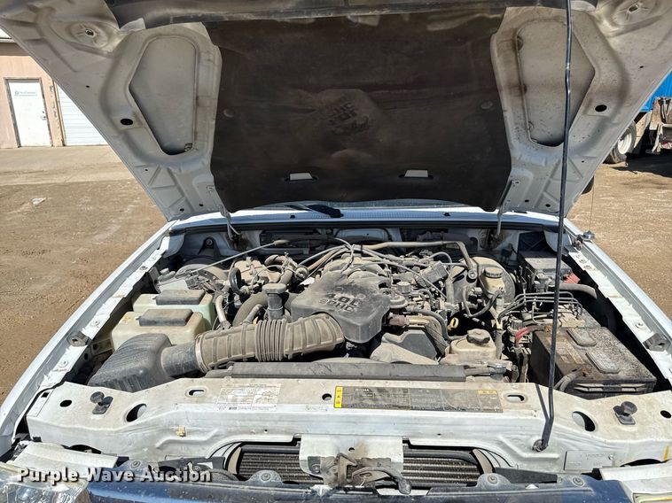 image for item ED4141 2005 Ford Ranger XLT SuperCab pickup truck