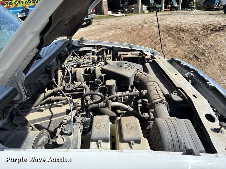 image for item ED4141 2005 Ford Ranger XLT SuperCab pickup truck