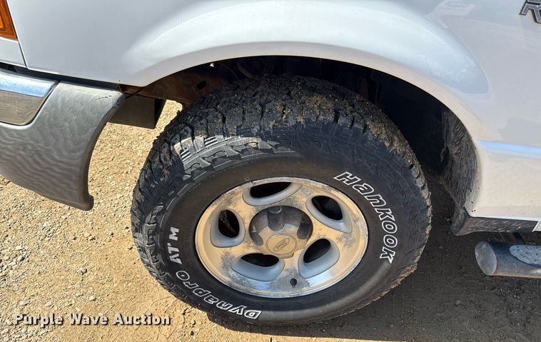 image for item ED4141 2005 Ford Ranger XLT SuperCab pickup truck