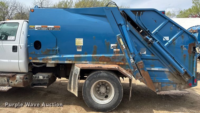 image for item ED4144 2008 Ford F650 refuse truck