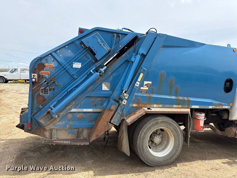 image for item ED4144 2008 Ford F650 refuse truck