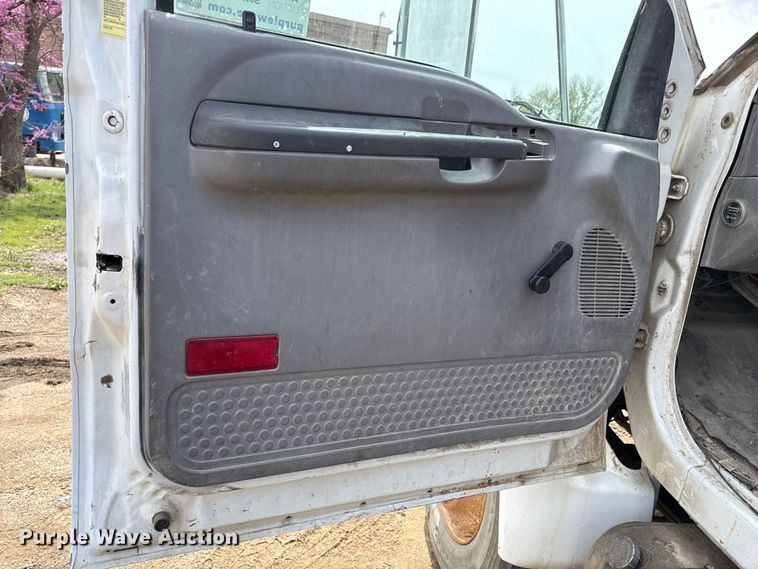 image for item ED4144 2008 Ford F650 refuse truck