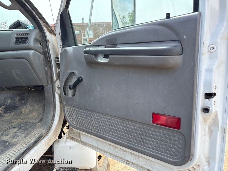 image for item ED4144 2008 Ford F650 refuse truck