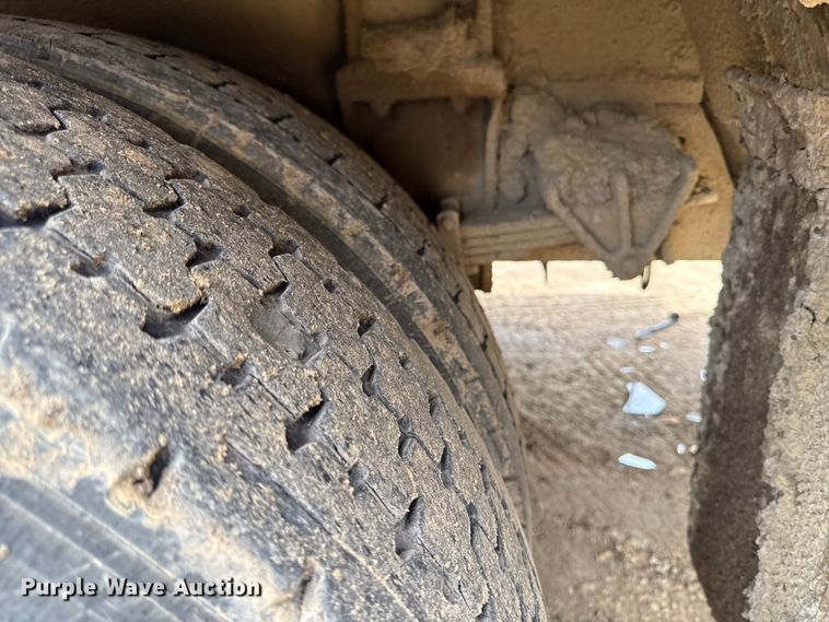 image for item ED4144 2008 Ford F650 refuse truck