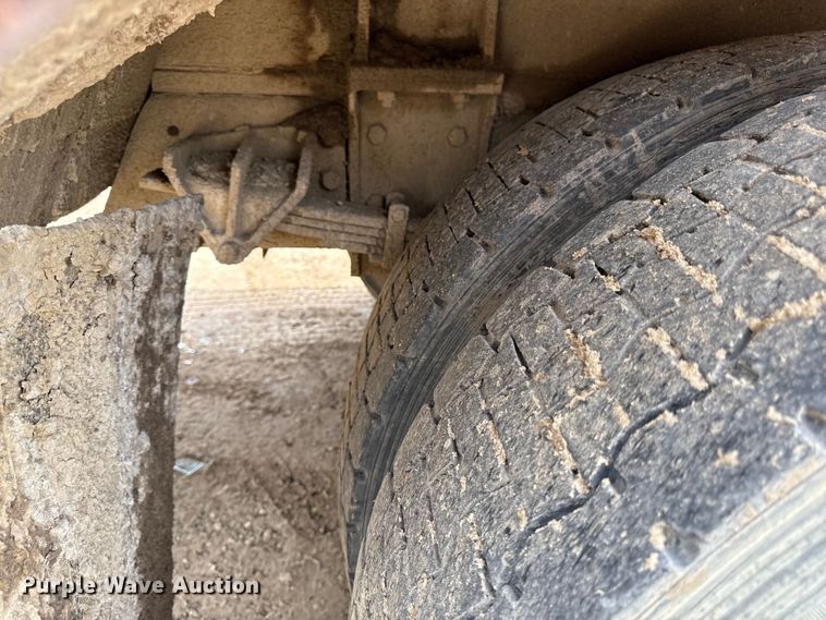 image for item ED4144 2008 Ford F650 refuse truck