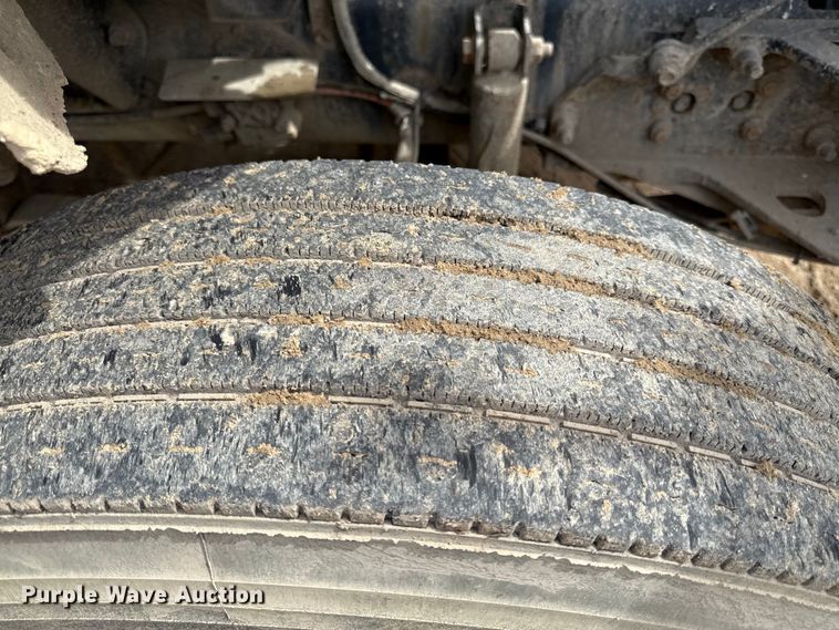 image for item ED4144 2008 Ford F650 refuse truck