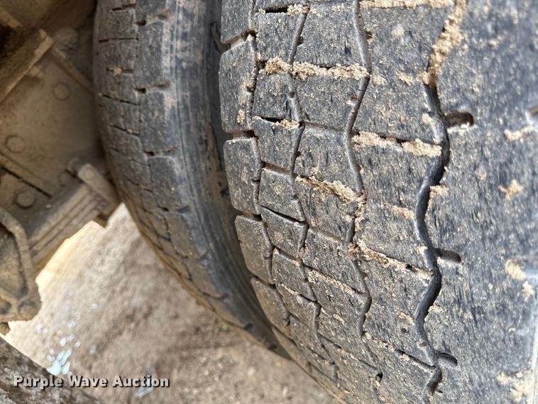 image for item ED4144 2008 Ford F650 refuse truck