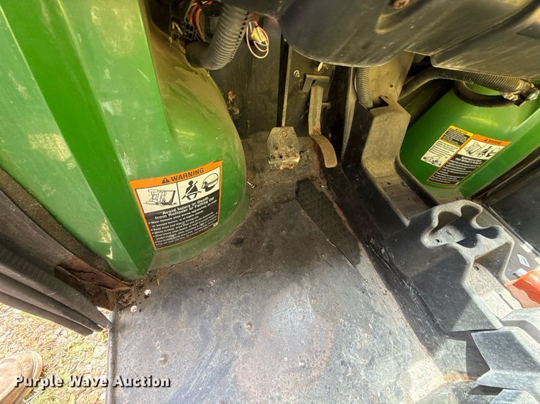 image for item ED4145 2014 John Deere Gator 625I utility vehicle