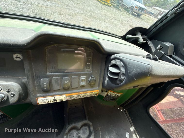 image for item ED4145 2014 John Deere Gator 625I utility vehicle