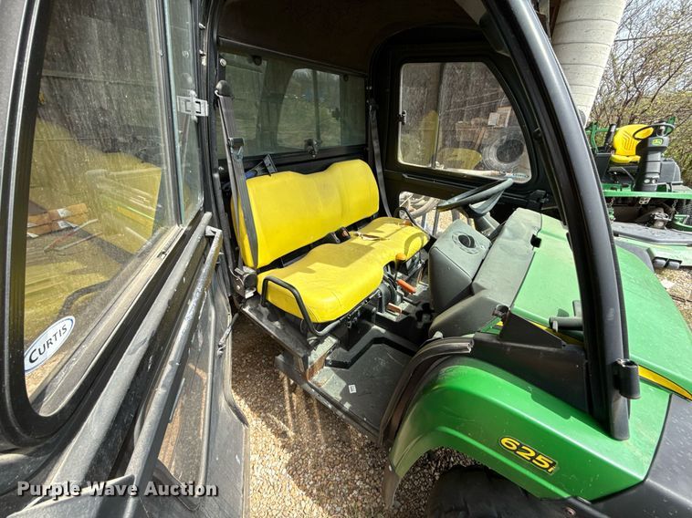 image for item ED4145 2014 John Deere Gator 625I utility vehicle