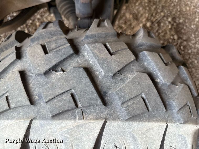 image for item ED4145 2014 John Deere Gator 625I utility vehicle