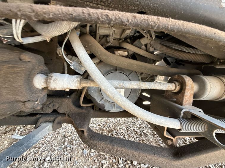 image for item ED4145 2014 John Deere Gator 625I utility vehicle