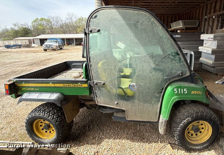 image for item ED4146 2008 John Deere Gator 850D utility vehicle