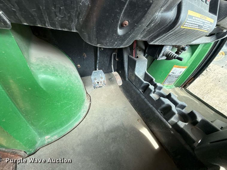 image for item ED4146 2008 John Deere Gator 850D utility vehicle