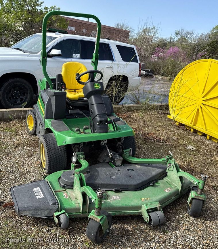 image for item ED4148 John Deere 1570 ZTR lawn mower