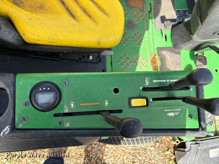 image for item ED4148 John Deere 1570 ZTR lawn mower