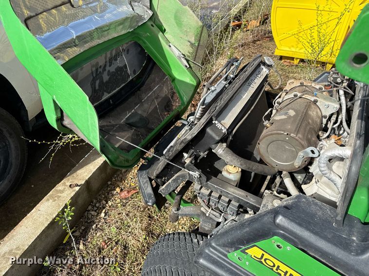 image for item ED4148 John Deere 1570 ZTR lawn mower