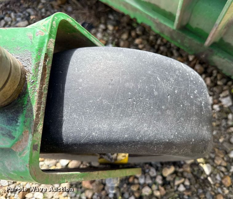 image for item ED4148 John Deere 1570 ZTR lawn mower