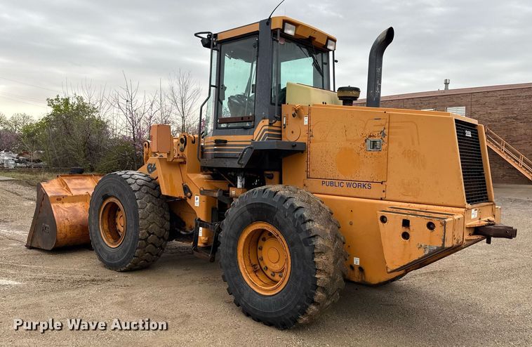 image for item ED4149 2001 Case 621C wheel loader
