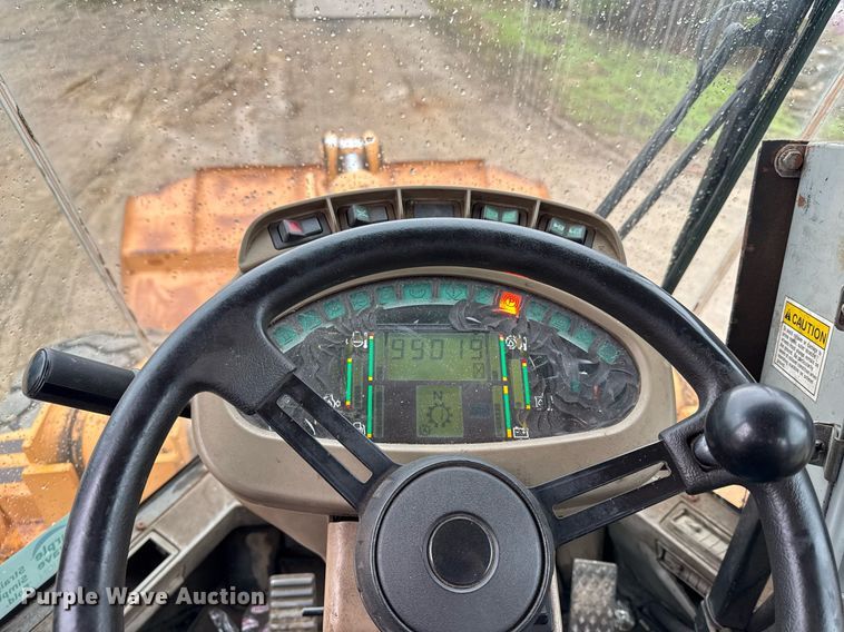 image for item ED4149 2001 Case 621C wheel loader