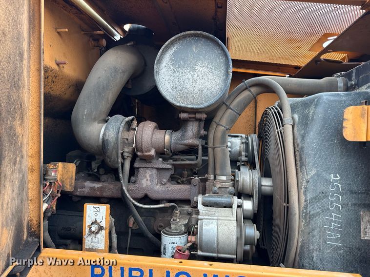 image for item ED4149 2001 Case 621C wheel loader