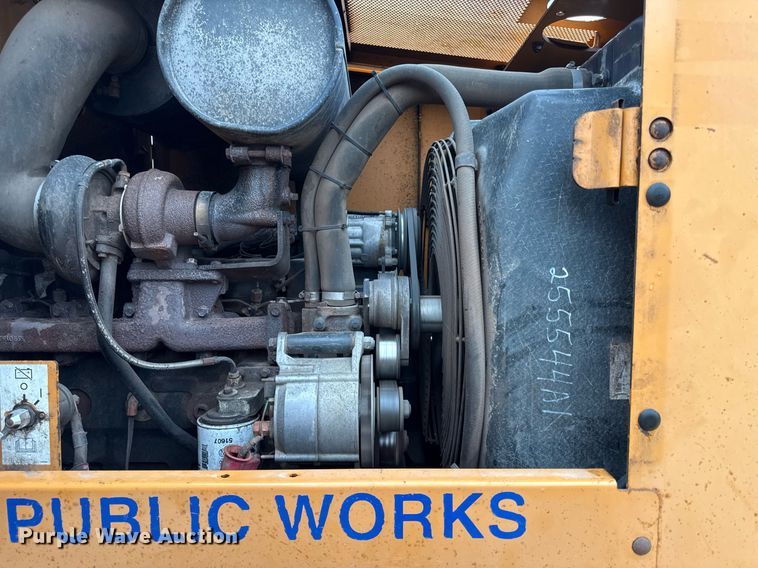 image for item ED4149 2001 Case 621C wheel loader