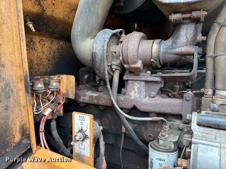 image for item ED4149 2001 Case 621C wheel loader