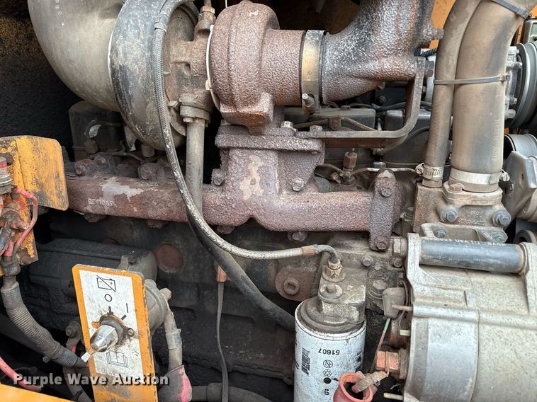 image for item ED4149 2001 Case 621C wheel loader