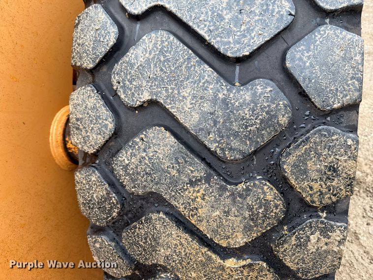 image for item ED4149 2001 Case 621C wheel loader