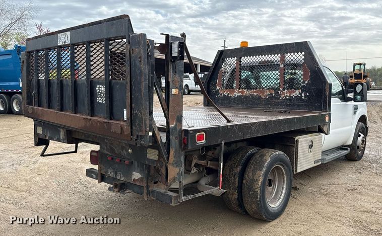 image for item ED4150 2009 Ford F350 Super Duty XL flatbed pickup truck
