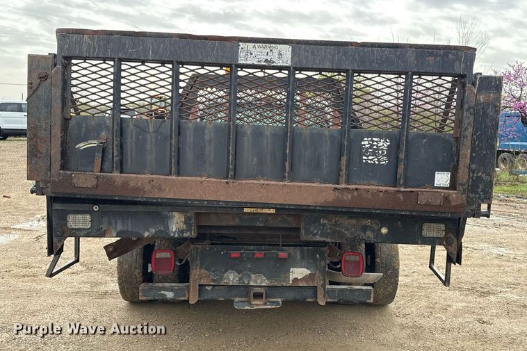 image for item ED4150 2009 Ford F350 Super Duty XL flatbed pickup truck