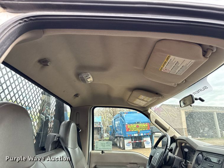 image for item ED4150 2009 Ford F350 Super Duty XL flatbed pickup truck