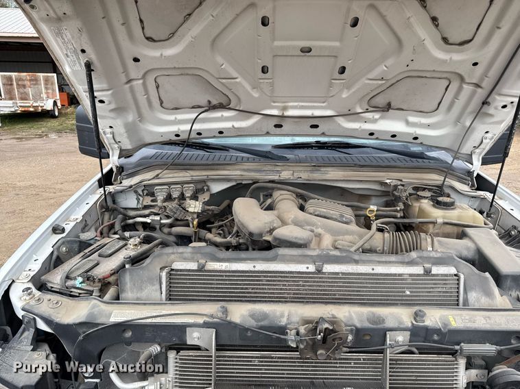 image for item ED4150 2009 Ford F350 Super Duty XL flatbed pickup truck