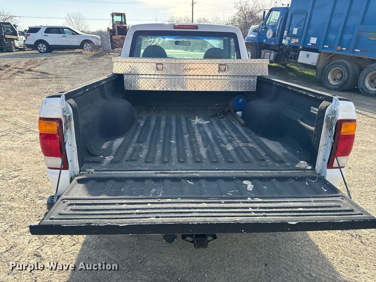 image for item ED4151 1999 Ford Ranger pickup truck