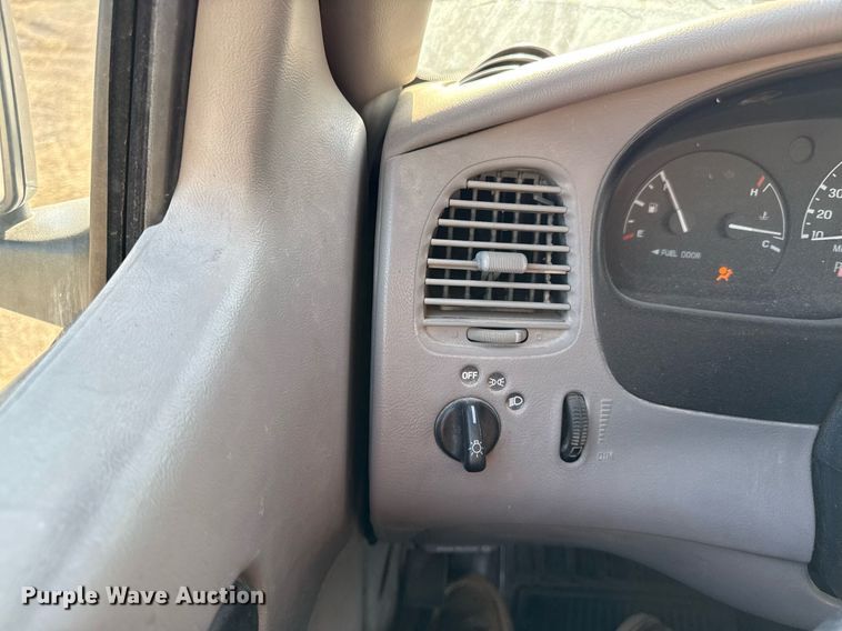 image for item ED4151 1999 Ford Ranger pickup truck