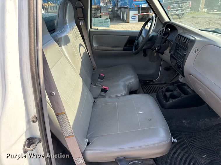 image for item ED4151 1999 Ford Ranger pickup truck