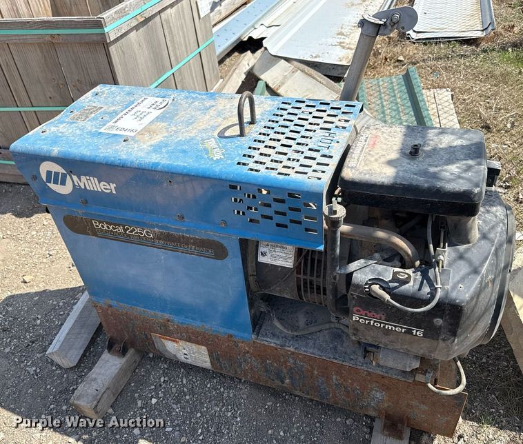 image for item ED4163 Miller Bobcat 225 welder