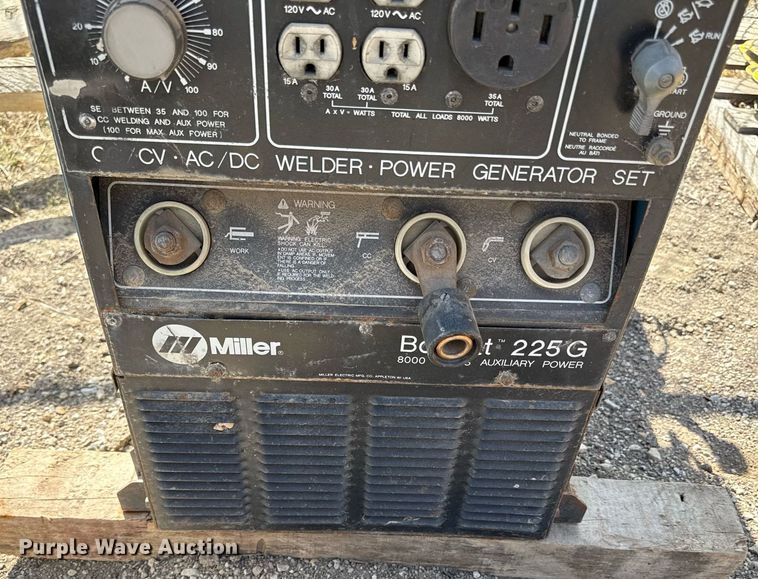 image for item ED4163 Miller Bobcat 225 welder