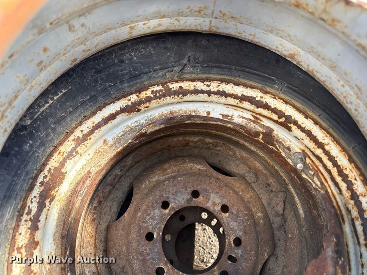 image for item ED4165 Tires and wheels