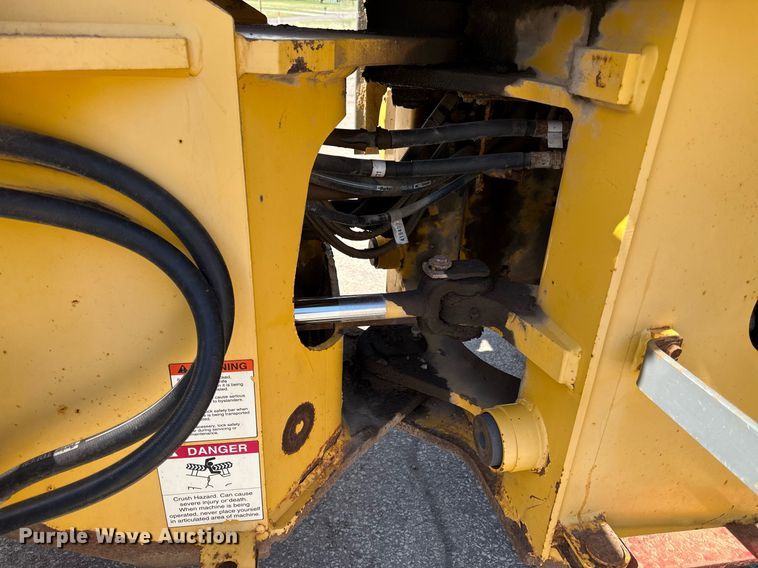 image for item ED4166 2002 Komatsu WA250-3MC wheel loader