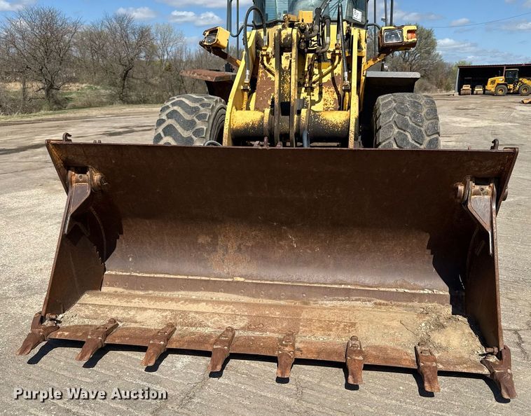 image for item ED4166 2002 Komatsu WA250-3MC wheel loader