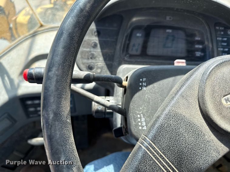 image for item ED4166 2002 Komatsu WA250-3MC wheel loader