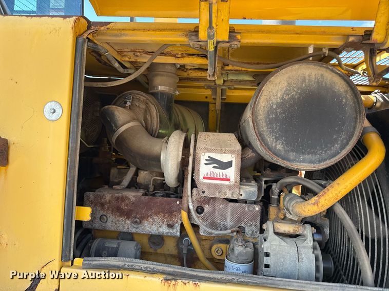 image for item ED4166 2002 Komatsu WA250-3MC wheel loader