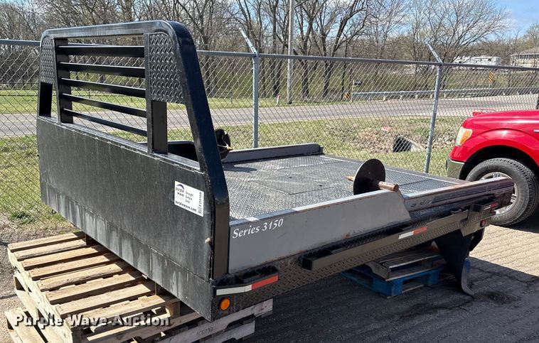 image for item ED4168 Besler Series 3150 hydraulic bale bed
