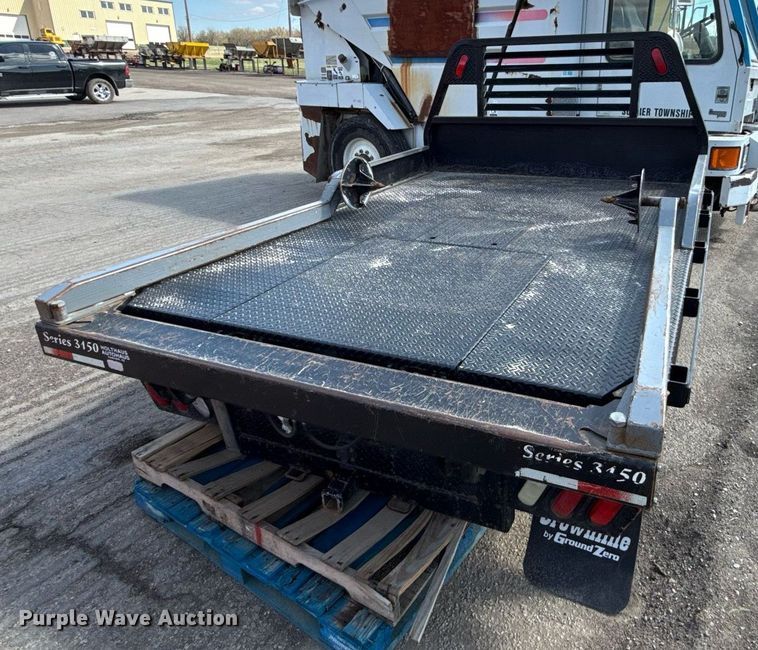 image for item ED4168 Besler Series 3150 hydraulic bale bed