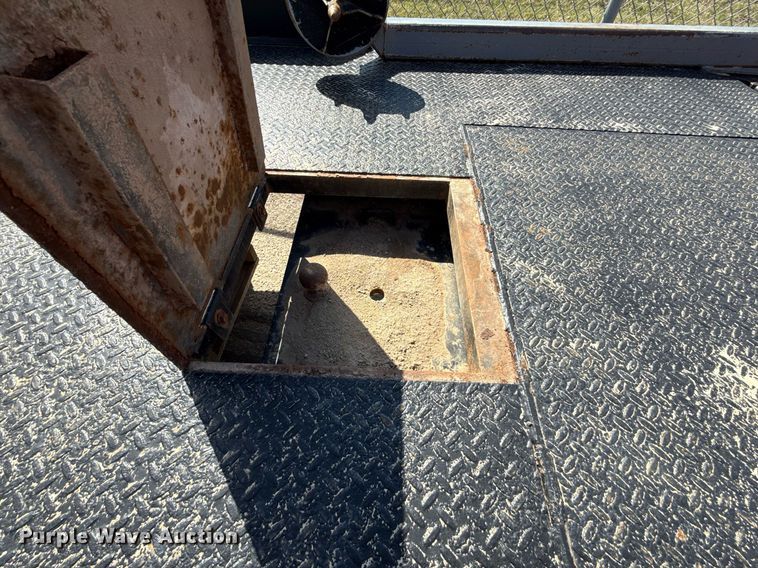 image for item ED4168 Besler Series 3150 hydraulic bale bed