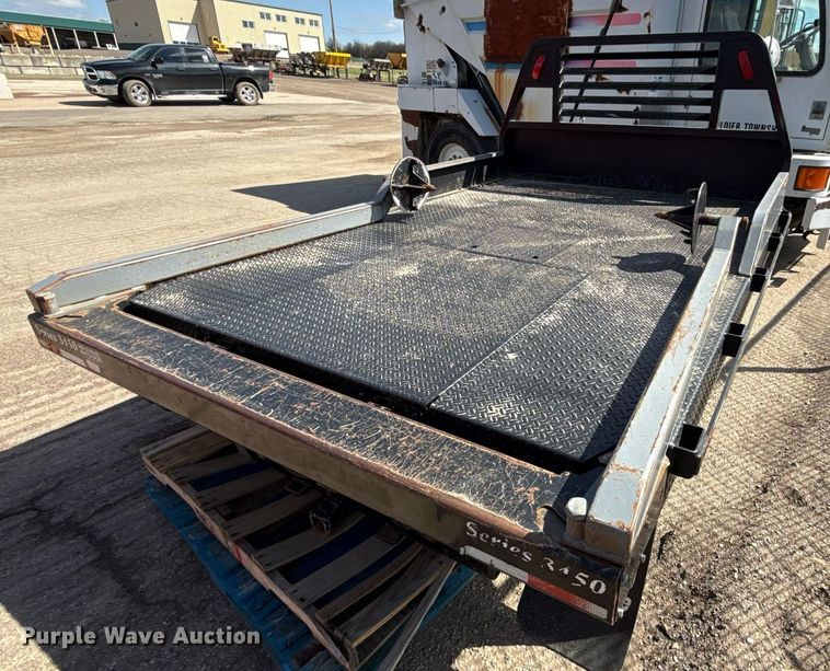 image for item ED4168 Besler Series 3150 hydraulic bale bed