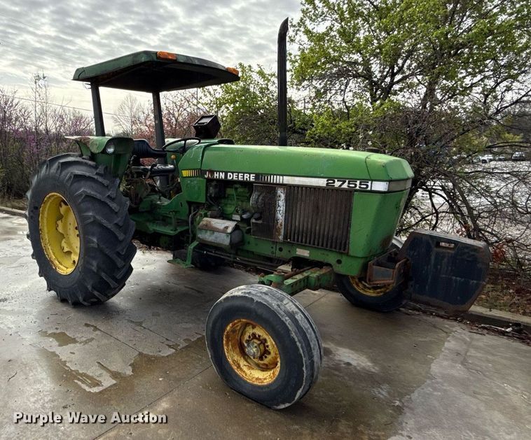 image for item ED4192 1989 John Deere 2755 tractor