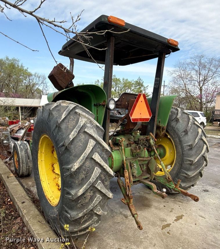 image for item ED4192 1989 John Deere 2755 tractor