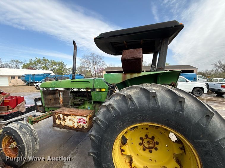 image for item ED4192 1989 John Deere 2755 tractor
